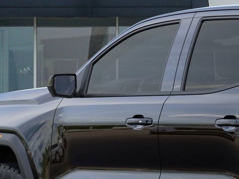 New 2025 GMC Canyon AT4 w/ Nightfall Edition image 14