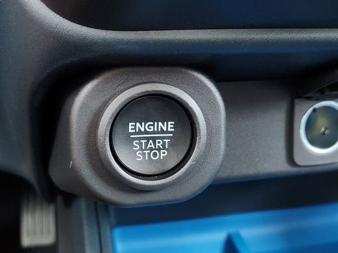 New 2025 Ford Maverick XLT FWD image 22