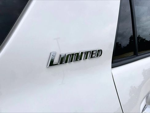 Used 2013 Toyota 4Runner Limited RWD image 9