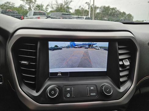 Used 2022 GMC Acadia AT4 AWD/4WD image 15