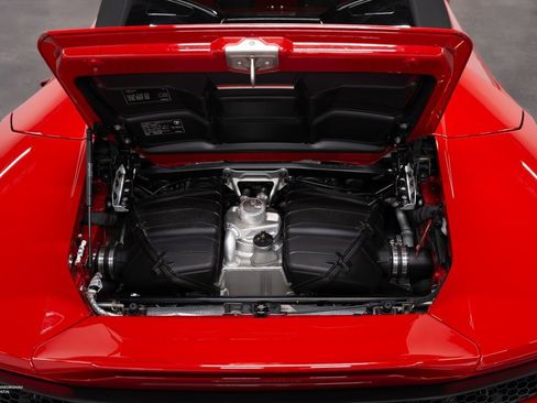 Used 2023 Lamborghini Huracan EVO image 16