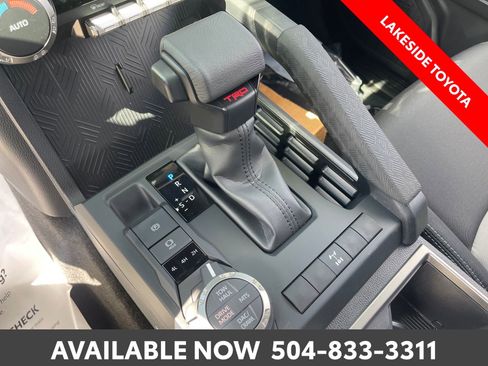 Certified 2026 Toyota Tacoma TRD Off-Road AWD/4WD image 31