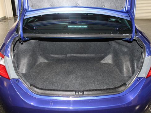 Used 2015 Toyota Corolla S image 4