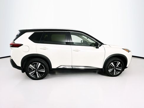 Used 2023 Nissan Rogue SL FWD image 10