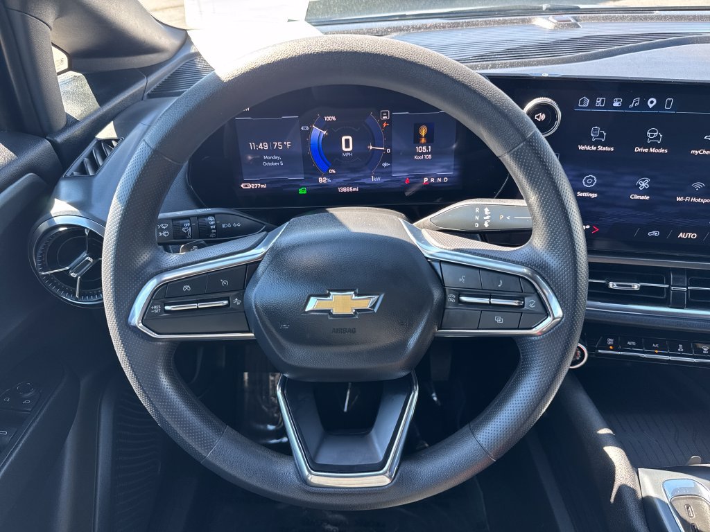 Used 2025 Chevrolet Equinox EV LT FWD image 14