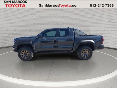 Used 2026 Toyota Tacoma Trailhunter image 8