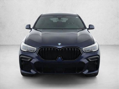 Used 2022 BMW X6 xDrive40i w/ Executive Package image 2