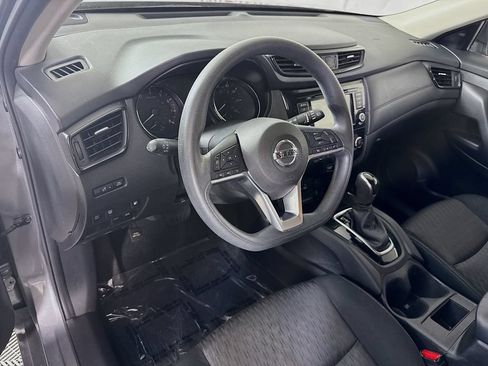 Used 2020 Nissan Rogue S FWD image 16