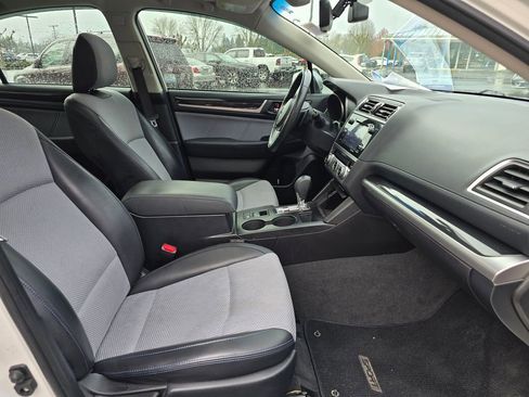 Used 2017 Subaru Legacy 2.5i Sport image 6