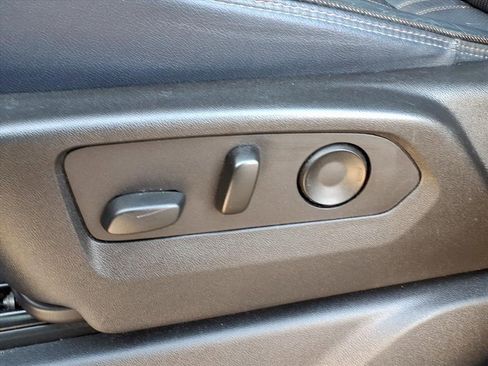 Certified 2022 Chevrolet Silverado 1500 High Country w/ High Country Premium Package image 11