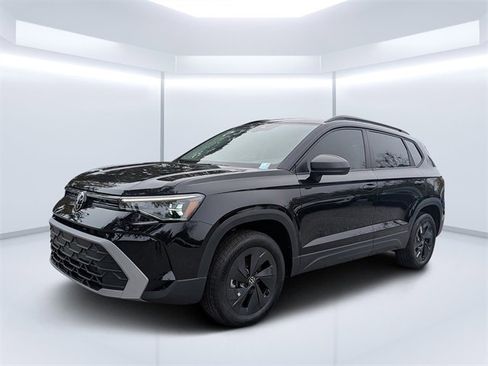 New 2026 Volkswagen Taos S image 7