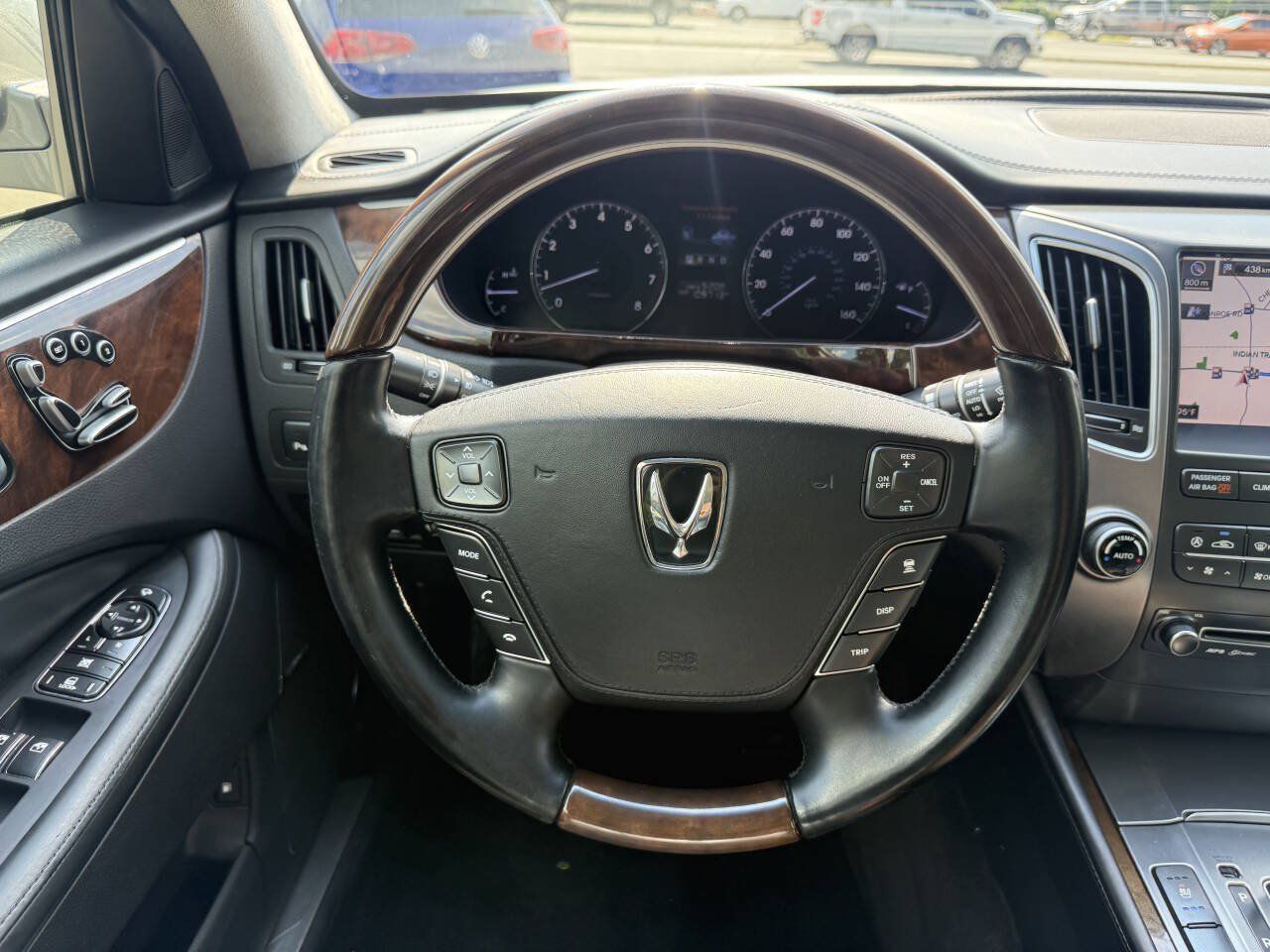Used 2012 Hyundai Equus Signature RWD image 18