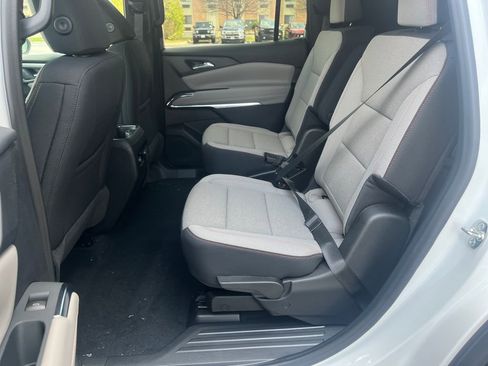 New 2026 Chevrolet Traverse LT w/ Driver Confidence Package FWD image 24