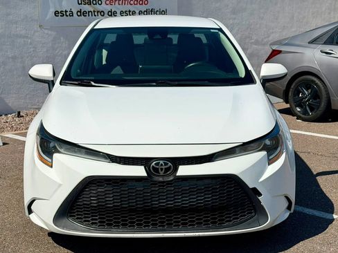 Used 2020 Toyota Corolla LE w/ Carpet Mat Package (TMS) FWD image 3
