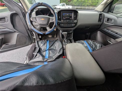 Used 2020 Chevrolet Colorado W/T w/ WT Convenience Package RWD image 28
