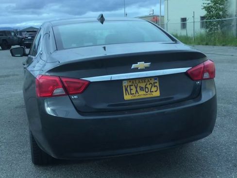 Used 2018 Chevrolet Impala LT FWD image 7