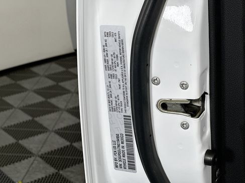 Used 2022 RAM 2500 Big Horn image 12