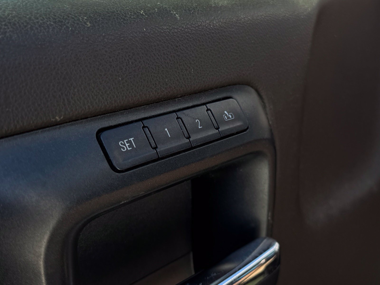 Used 2016 Chevrolet Silverado 3500 High Country w/ Duramax Plus Package AWD/4WD image 13