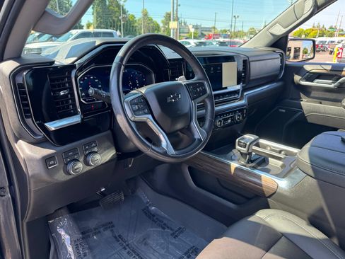 Used 2023 Chevrolet Silverado 1500 RST w/ Convenience Package II AWD/4WD image 18