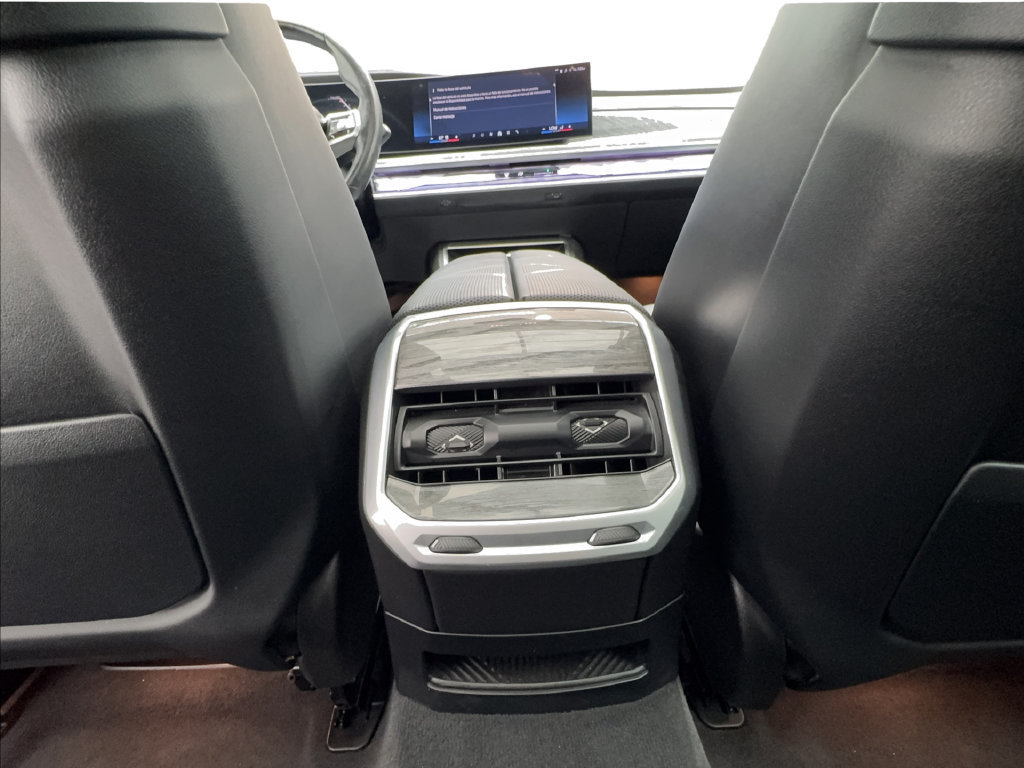 Used 2024 BMW 740i RWD image 41