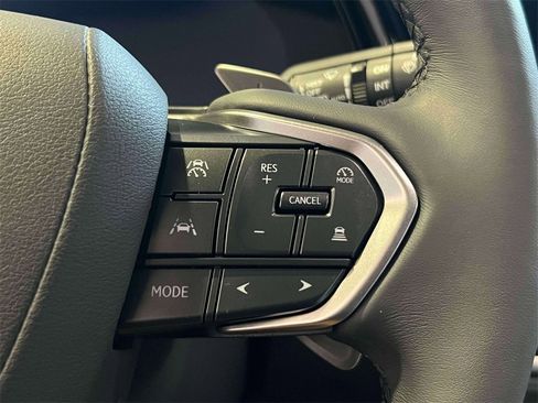 Certified 2025 Lexus RX 350h w/ Kick Sensor & Tow Package image 20