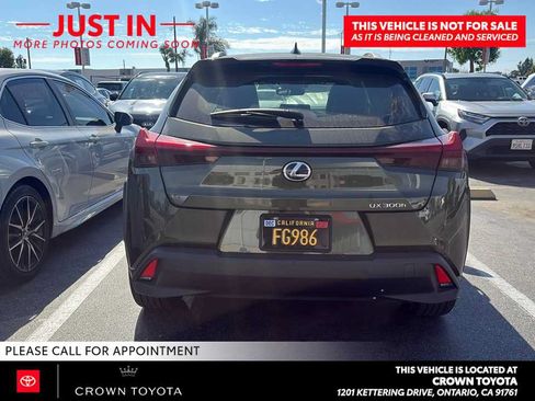 Used 2025 Lexus UX 300h FWD image 5