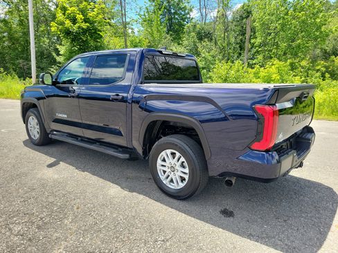 Used 2025 Toyota Tundra SR5 w/ SR5 Premium Package AWD/4WD image 7