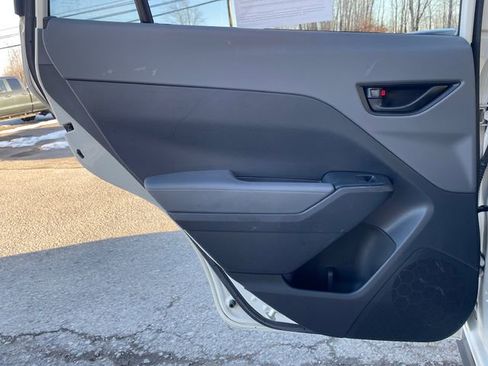 Used 2024 Subaru Crosstrek 2.0i image 11