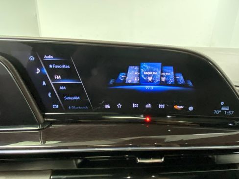 Used 2021 Cadillac Escalade ESV Sport Platinum w/ LPO, ONYX Package image 28