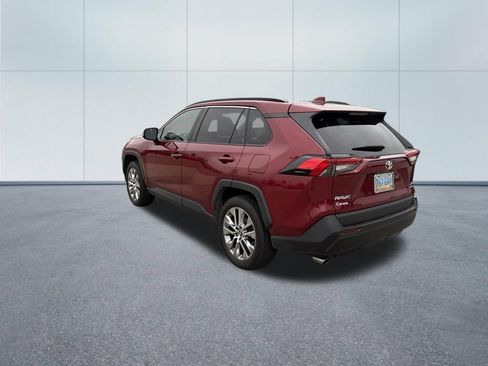 Used 2021 Toyota RAV4 XLE Premium AWD/4WD image 8