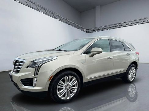 Used 2017 Cadillac XT5 Premium Luxury AWD/4WD image 11