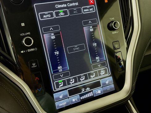 Used 2024 Subaru Outback Premium image 17