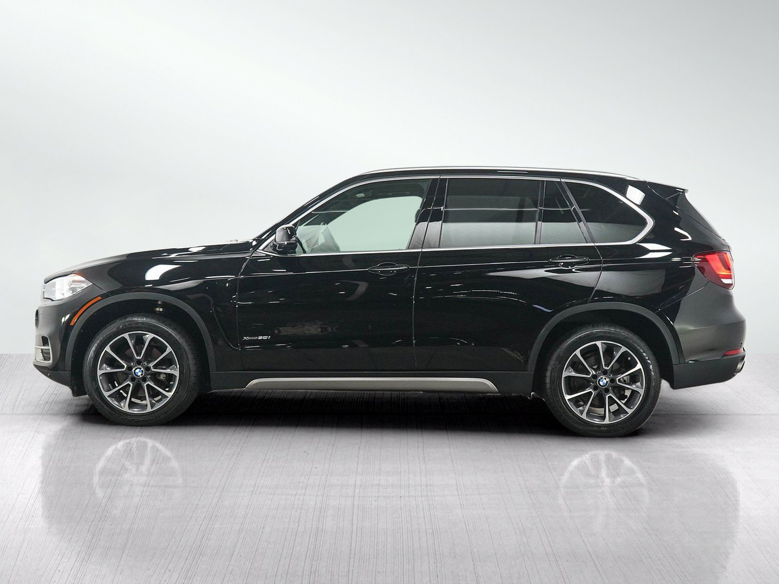 Used 2017 BMW X5 xDrive35i AWD/4WD image 2