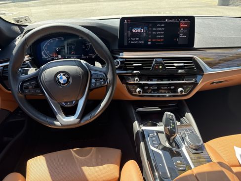 Used 2023 BMW 540i xDrive w/ Premium Package AWD/4WD image 4