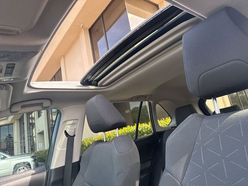 Used 2022 Toyota RAV4 XLE w/ Convenience Package image 15