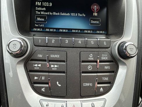 Used 2013 Chevrolet Equinox LT FWD image 24