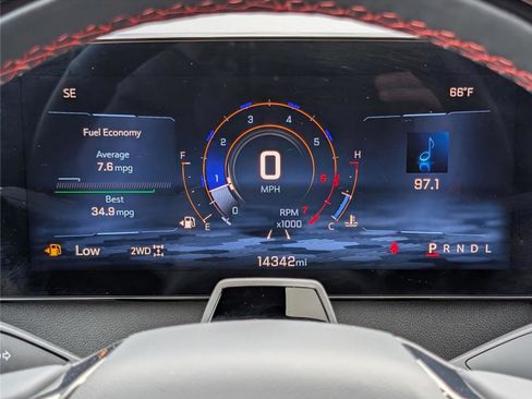 Used 2024 Chevrolet Traverse RS w/ LPO, Floor Liner Package image 35