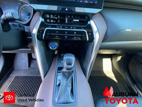 Certified 2021 Toyota Venza Limited AWD/4WD image 43