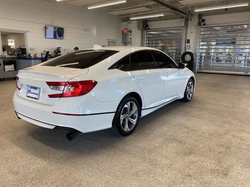 Used 2018 Honda Accord EX image 5