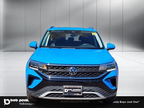 Used 2024 Volkswagen Taos SE image 21