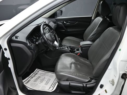 Used 2020 Nissan Rogue S w/ Special Edition Package image 11