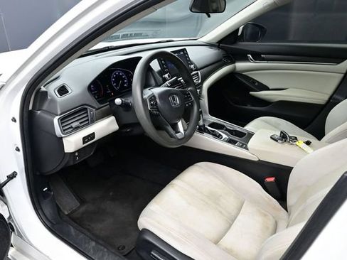Used 2020 Honda Accord EX image 16