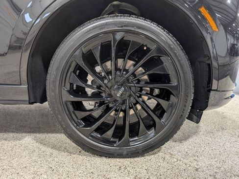Used 2025 Lincoln Aviator Reserve w/ Equipment Group 201A image 12