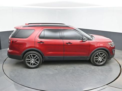 Used 2016 Ford Explorer Sport w/ Equipment Group 401A AWD/4WD image 26
