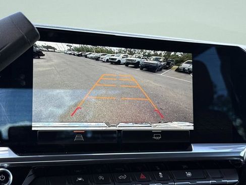 Used 2023 GMC Sierra 1500 SLE RWD image 36