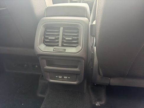 New 2026 Volkswagen Taos SE AWD/4WD image 26