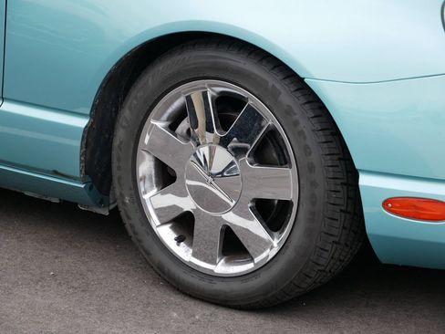 Used 2002 Ford Thunderbird RWD image 4