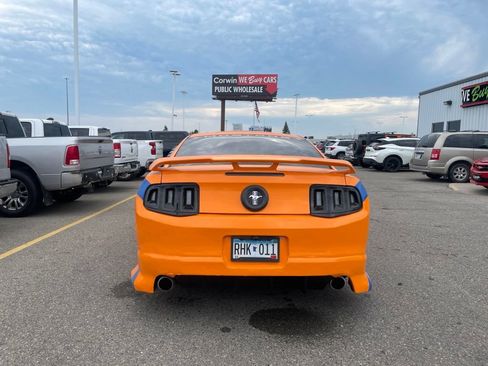 Used 2010 Ford Mustang Coupe RWD image 9