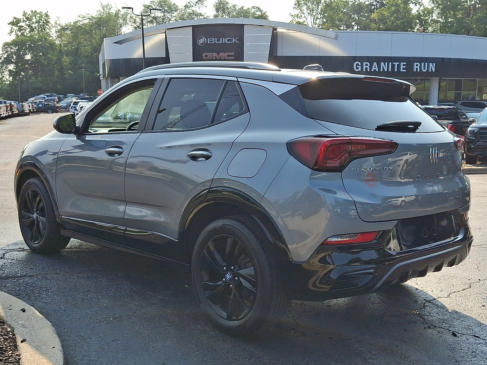 Used 2024 Buick Encore GX Sport Touring w/ Comfort Package FWD image 4