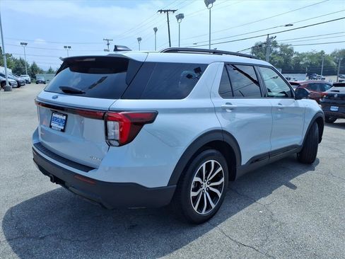 Used 2026 Ford Explorer ST-Line AWD/4WD image 4